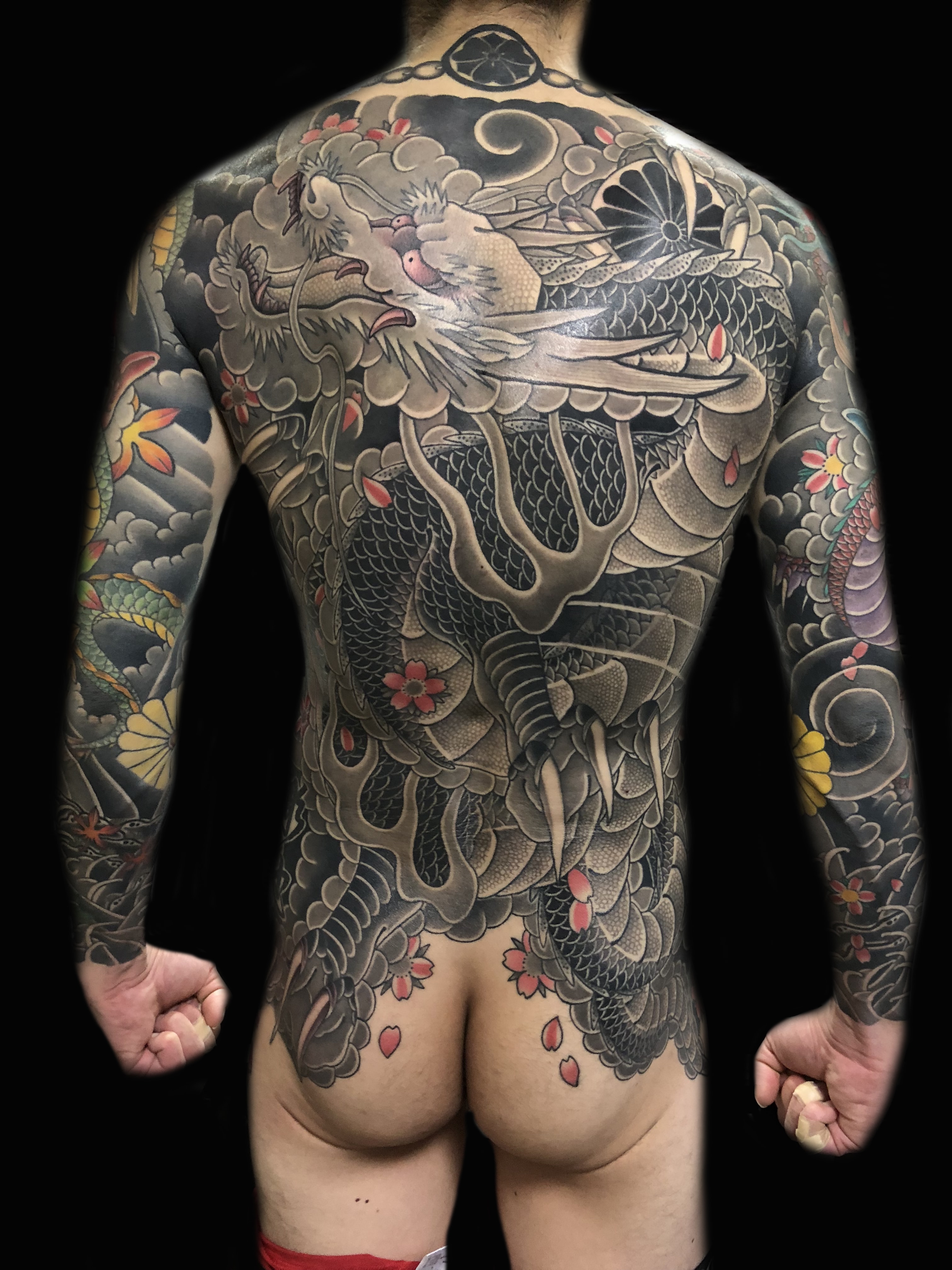 龍 ドラゴン のタトゥー 刺青 意味やデザインについて Nine State Design 大阪 日本橋 タトゥースタジオ Osaka Tattoo 刺青 和彫り タトゥー