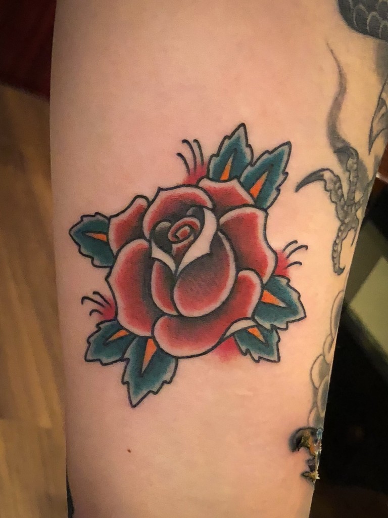 薔薇のタトゥー／刺青